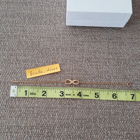 Tiffany & Co. Infinity Bracelet 18K Rose Gold Pink Gold Size Medium 6.75” - Picture 5 of 10